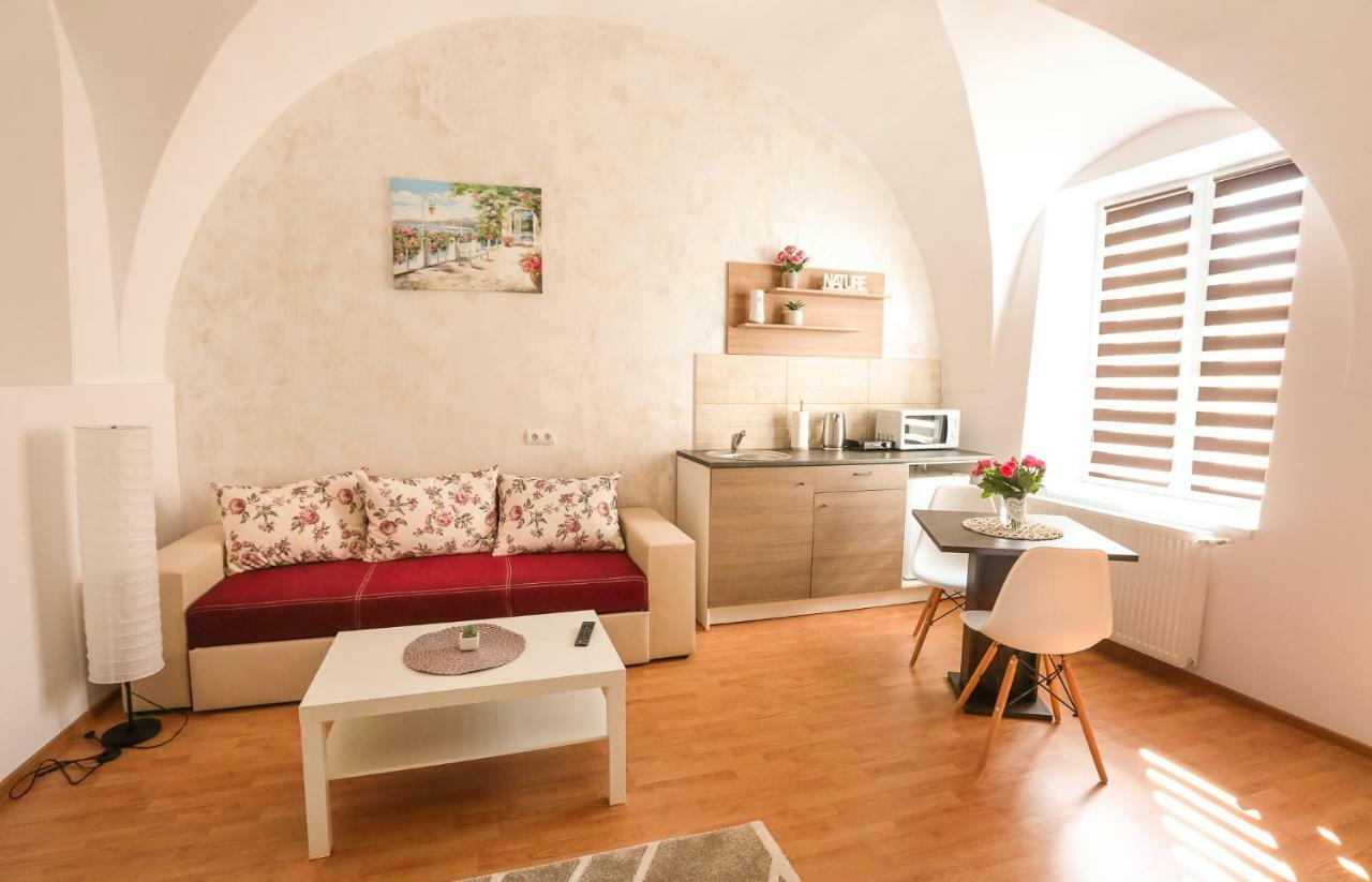 Serenity House Apartment *